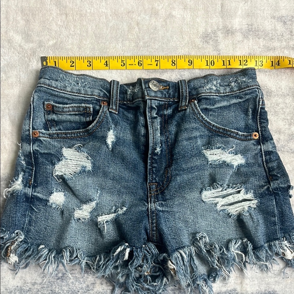 GAP Distressed Blue Jean Shorts with Frayed Hem - Picture 6 of 7